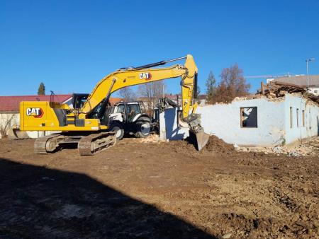 Mirna - rusitev hise ob soli, foto B Kos (16)